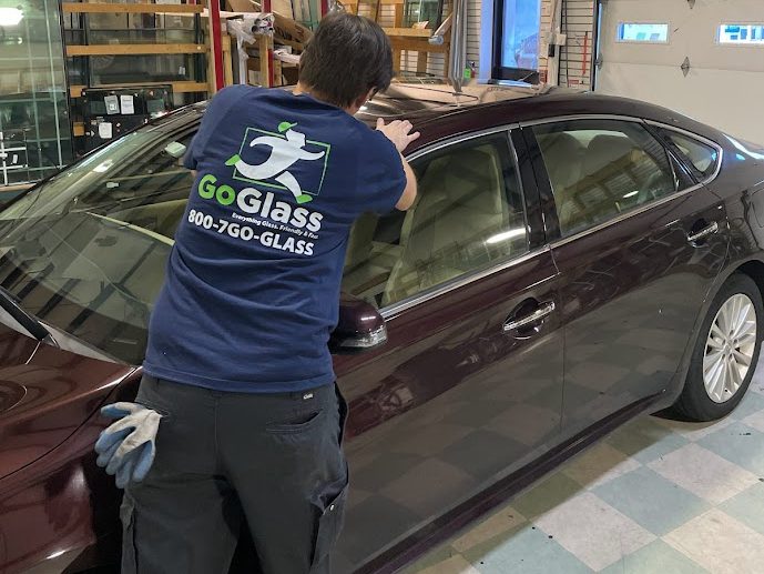 full-time-installer-windshield-replacement-delmarva-GoGlass