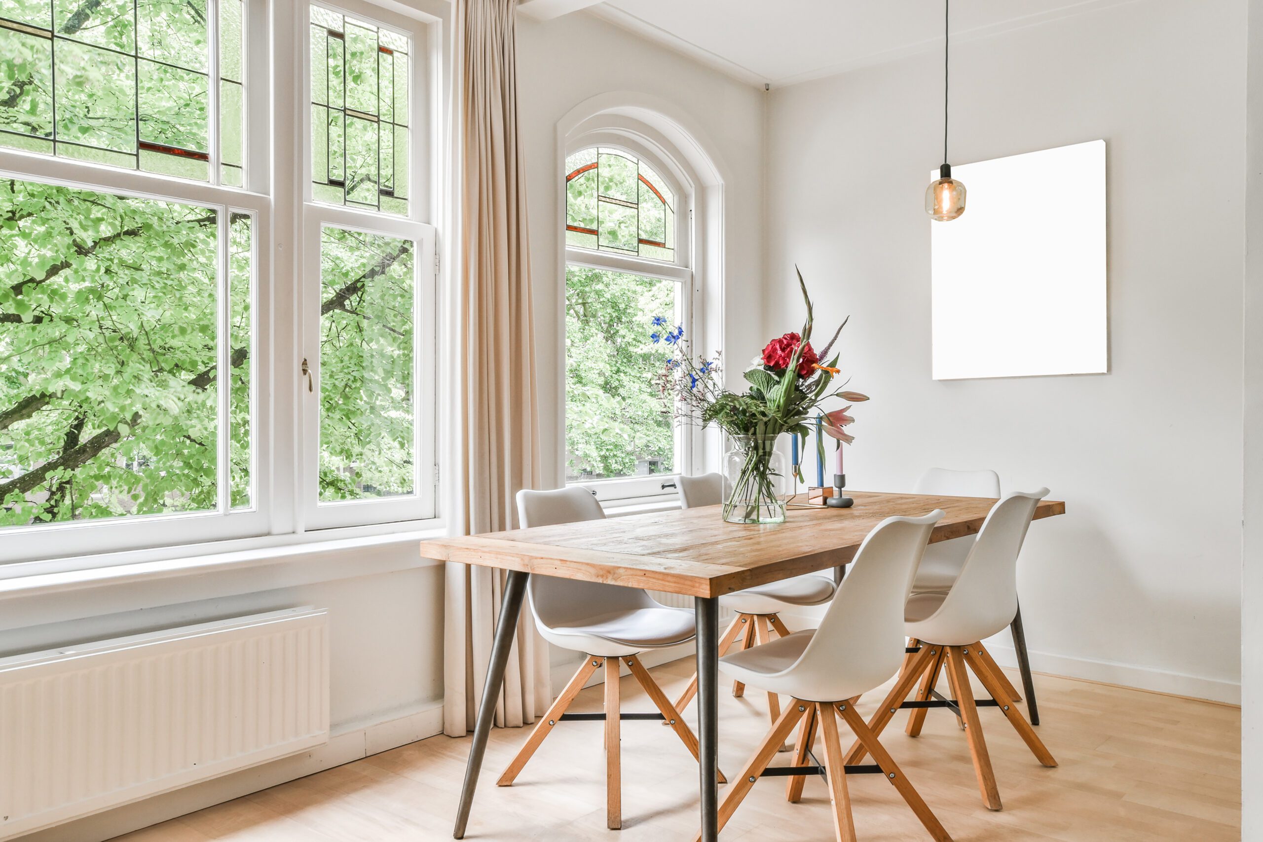 Dining room with rounded top and stained glass