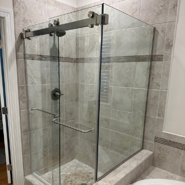 Sliding Door Shower Image (3)